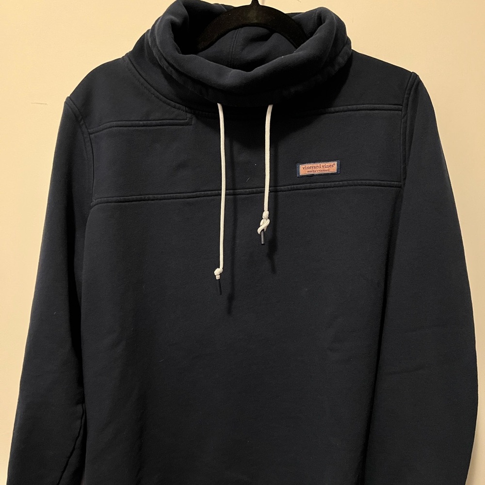 Vineyard vines collegiate funnel neck.  navy blue